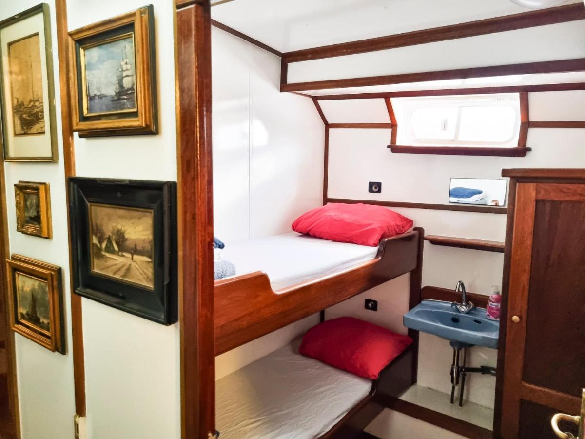 Amsterdam Hotelboat ภายนอก รูปภาพ