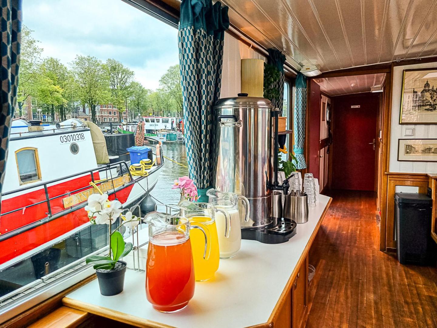 Amsterdam Hotelboat ภายนอก รูปภาพ